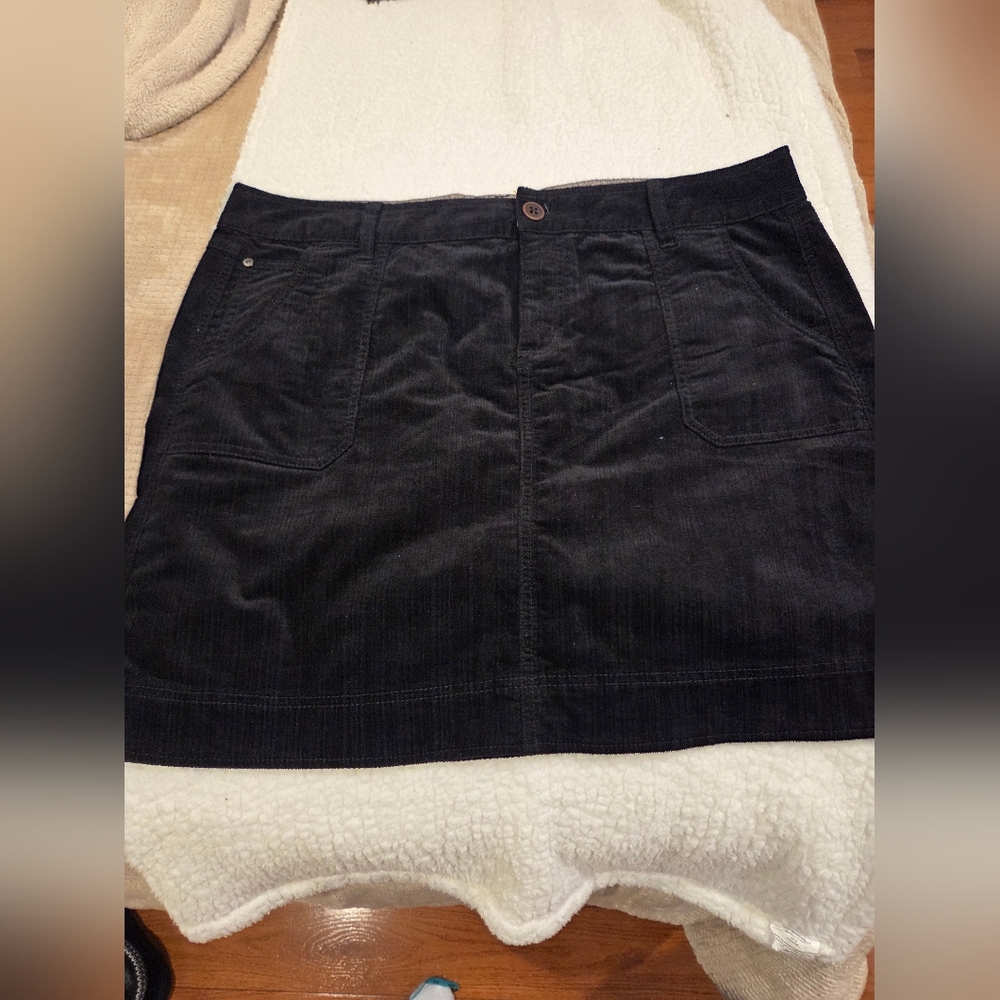 Woolrich Black Corduroy A-Line Mini Skirt Classic Women’s Style 98% Cotton S 18